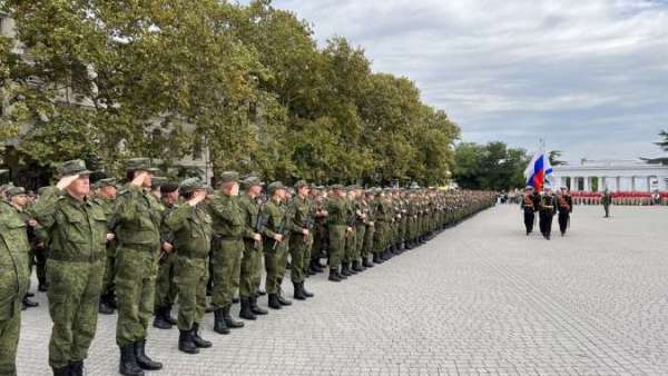 Состоялись проводы крымчан и севастопольцев, призванных на военную службу по мобилизации (видео)