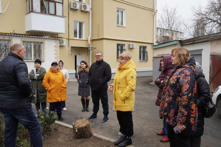 Во дворах Керчи завершается благоустройство, проведенное в рамках ликвидации последствий ЧС