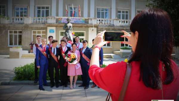 ⚡В Крыму школьные линейки на последний звонок проведут только для 9-х и 11-х классов