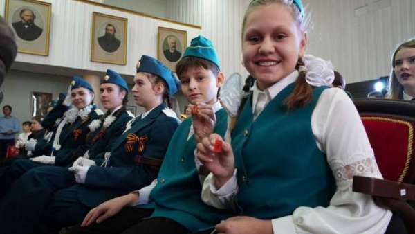 "Теперь вы "Хранители истории": в Керчи прошла церемония посвящения участников Движения первых