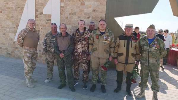 Керченские поисковики приняли участие в перезахоронении семи бойцов-красноармейцев