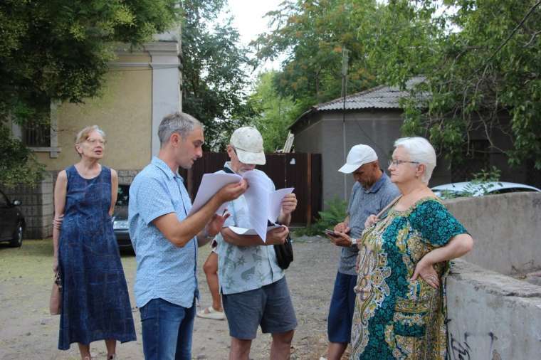 Кронирование, освещение и благоустройство: керчане рассказали о наболевших проблемах