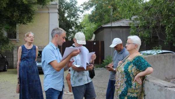 Кронирование, освещение и благоустройство: керчане рассказали о наболевших проблемах