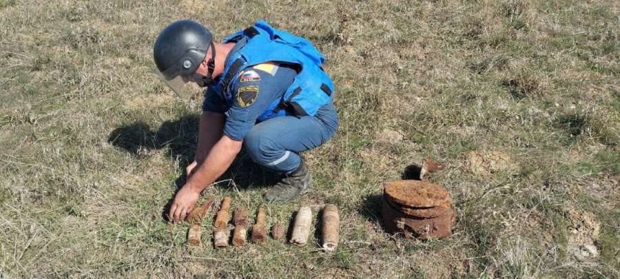 Почти 400 единиц боеприпасов времен ВОВ уничтожили в Керчи и Ленинском районе 