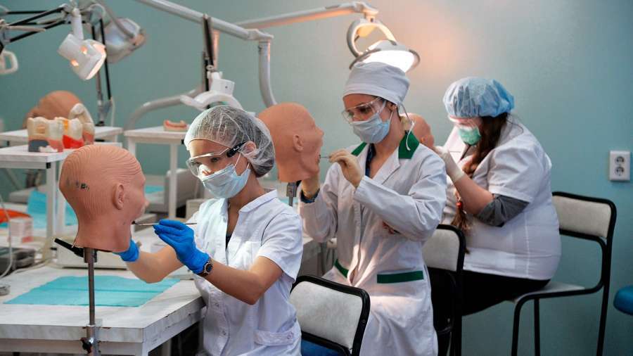 В Госдуме одобрили обязательную отработку для выпускников медвузов