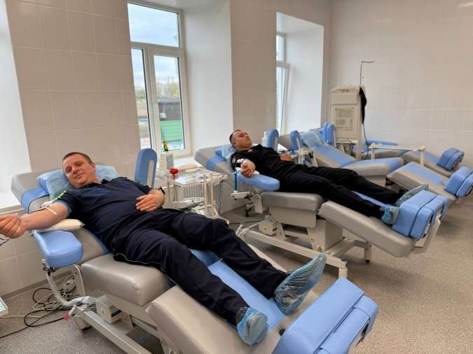 Керченские полицейские стали донорами крови