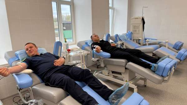 Керченские полицейские стали донорами крови