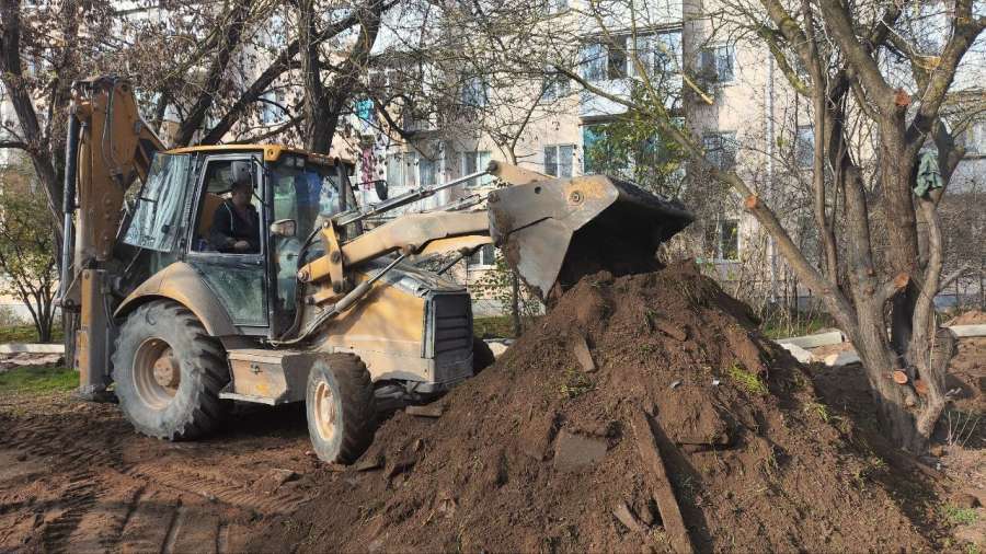 В Аршинцево ремонтируют тротуары