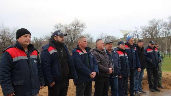 Есть такая профессия - родину освещать! С праздником, энергетики!