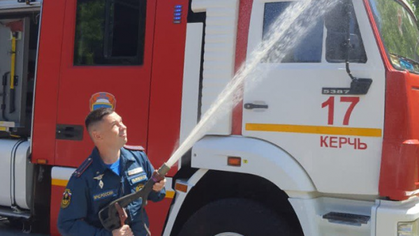 В керченской школе провели показательную объектовую тренировку